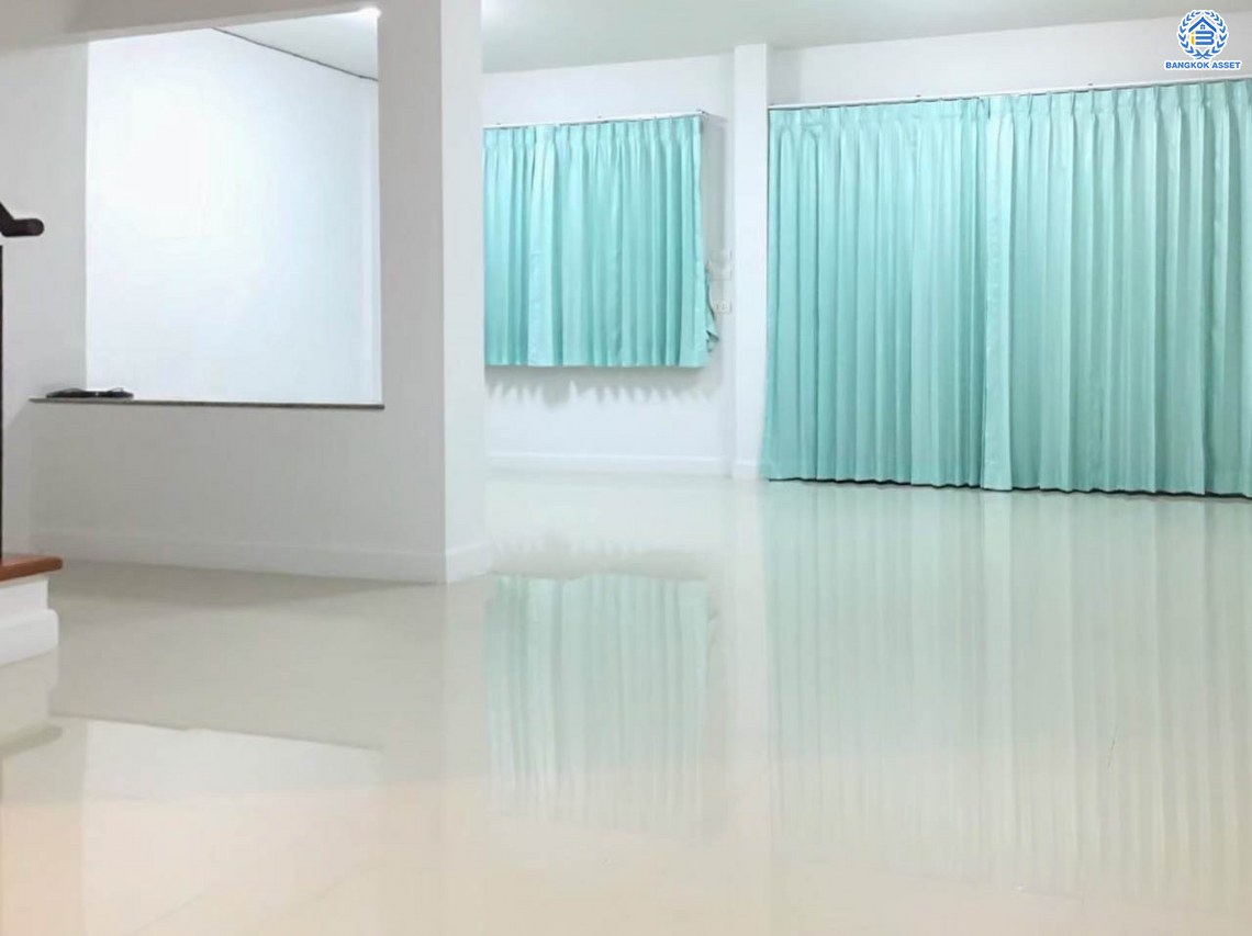 *****ทาวน์เฮ้าส์มือสองนนทบุรี โครงการ โนโววิลล์ วงแหวน-บางใหญ่ เนื้อที่กว้าง 20.7 ตร.ว. ฟังก์ชัน 3 ห้องนอน 2 ห้องน้ำ 2 ที่จอดรถ บ้านสวย พร้อมเข้าอยู่ บนทำเลดี เชื่อมต่อ ถนนกาญจนาภิเษก, ถนนสะพานนนทบุรี-บางบัวทอง ใกล้รถไฟฟ้าสายสีม่วง "สถานีคลองบางไผ่" และทางด่วน "ศรีรัช"